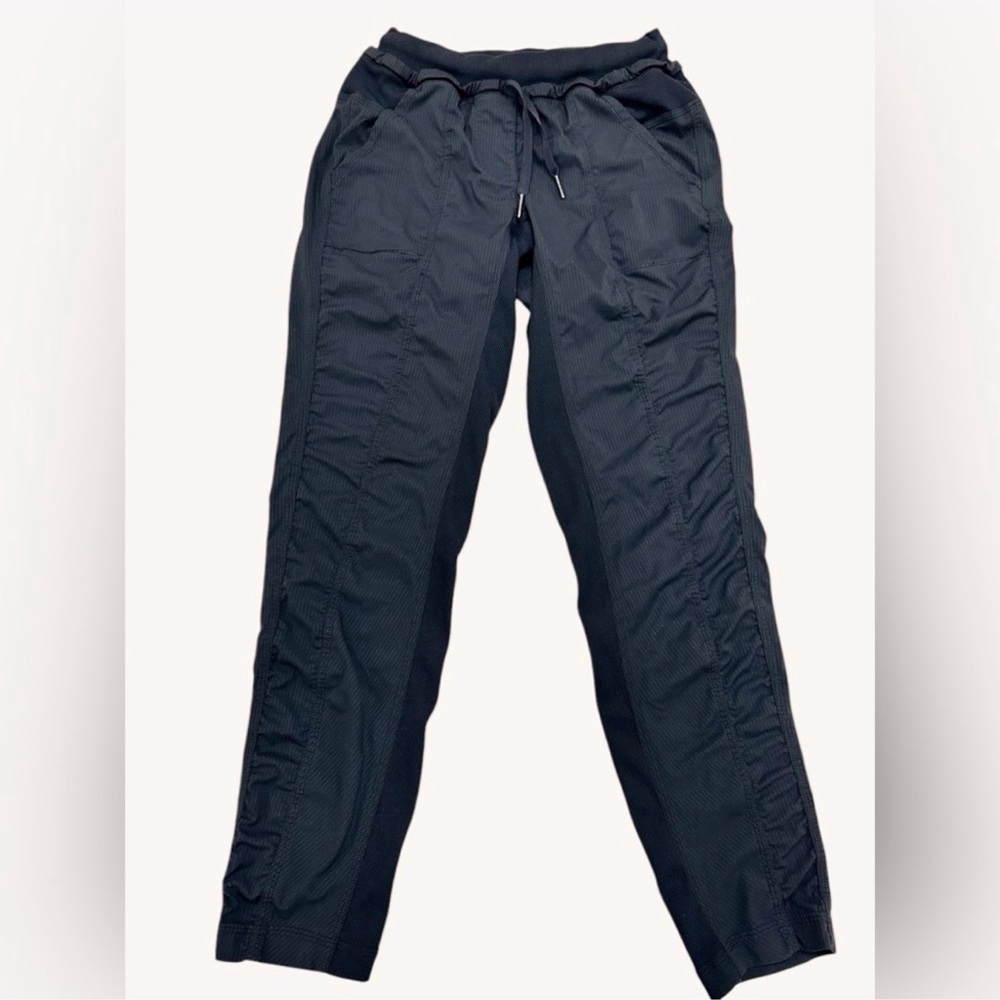 LULULEMON DANCE STUDIO PANTS  STREET TO STUDIO PANT II UNLINED Size 4